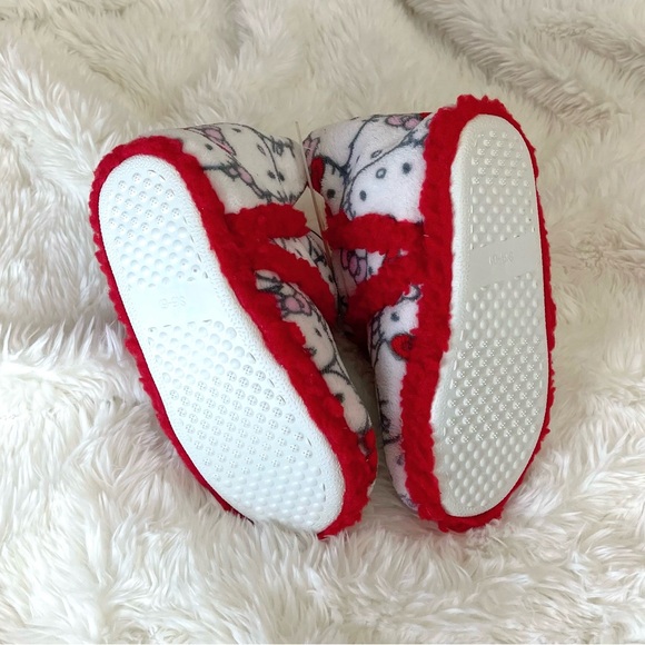 New beautiful Hello Kitty women’s boot slippers Sherpa lining s 5 6 red shoes - Picture 3 of 7